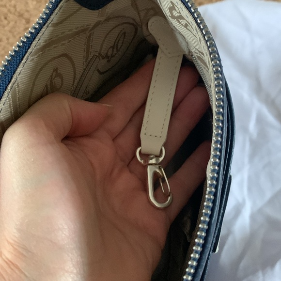 NWT Brighton Iris Bloom Fleur navy leather messenger bag - Picture 10 of 10